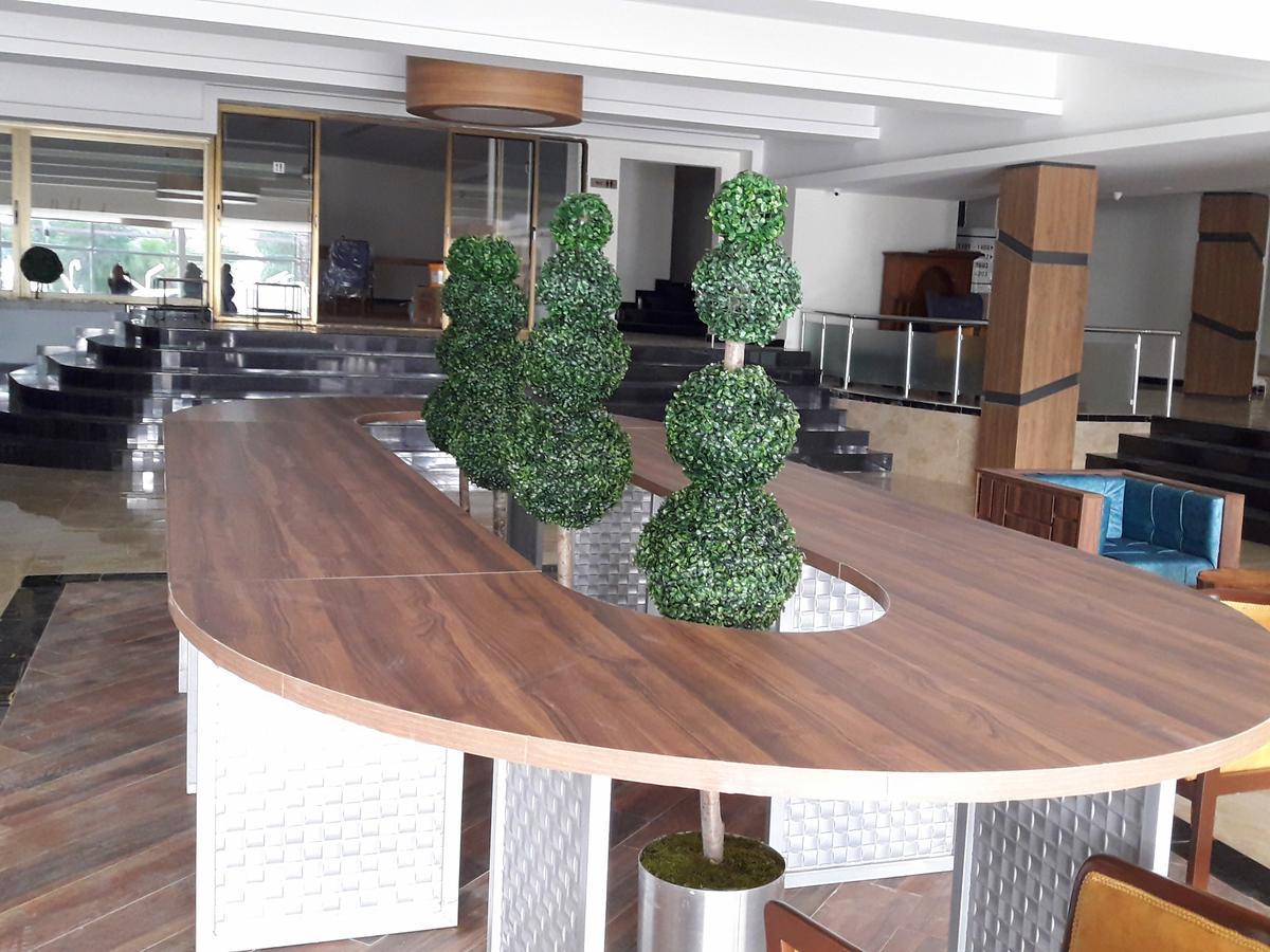 Club Delfin Otel 4*