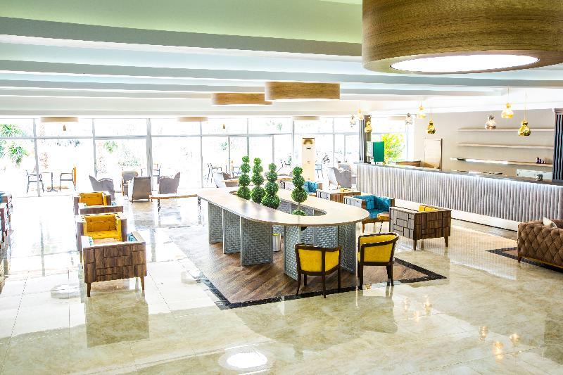Club Delfin Otel
