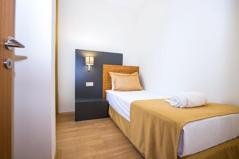 Otel Club Delfin 4*